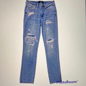 Aeropostale Distressed Boyfriend Jean Size 4